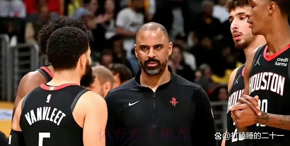 火箭两史密斯回暖太重要！小贾统治进攻输出，电风扇开始主导攻守